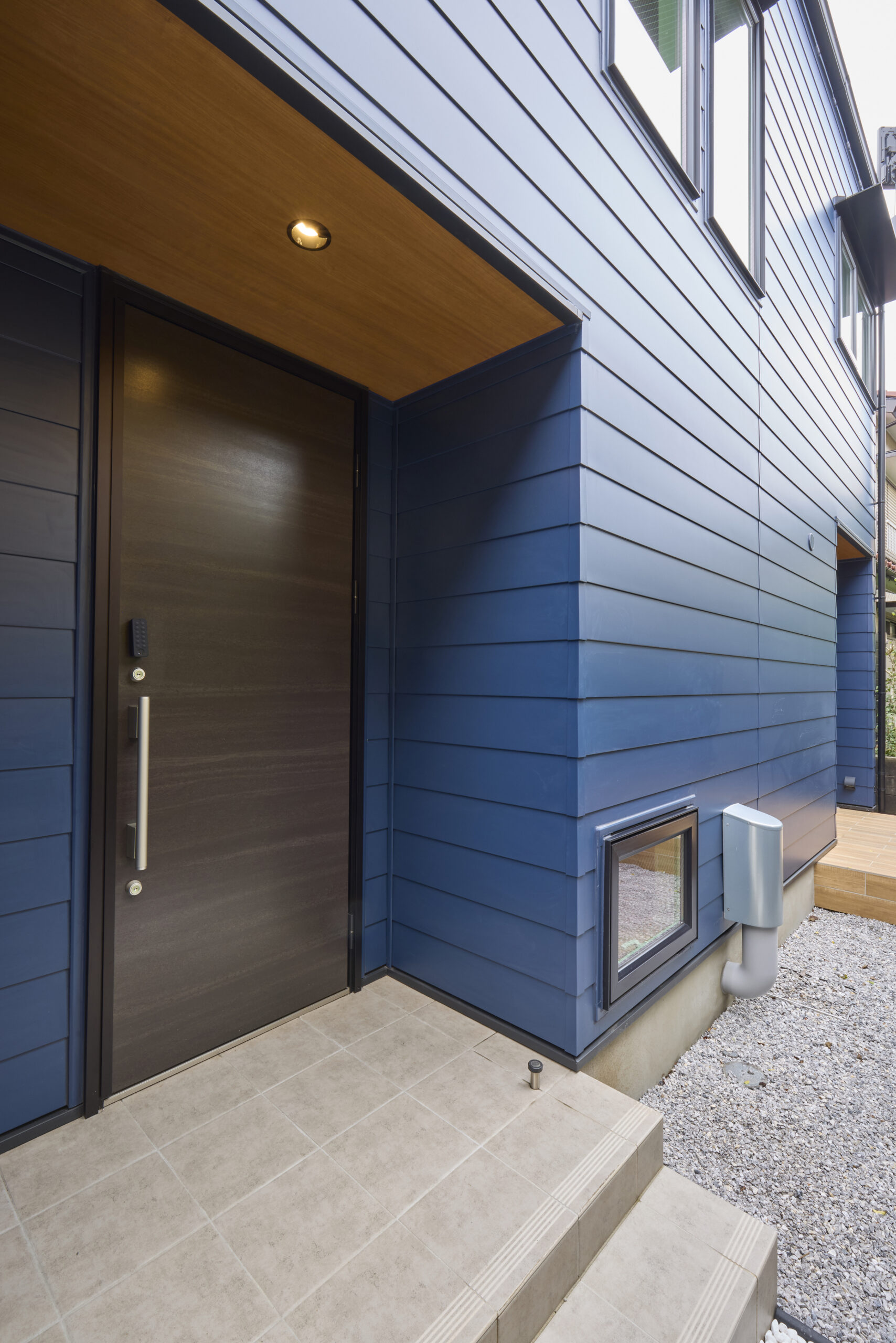 玄関アプローチ