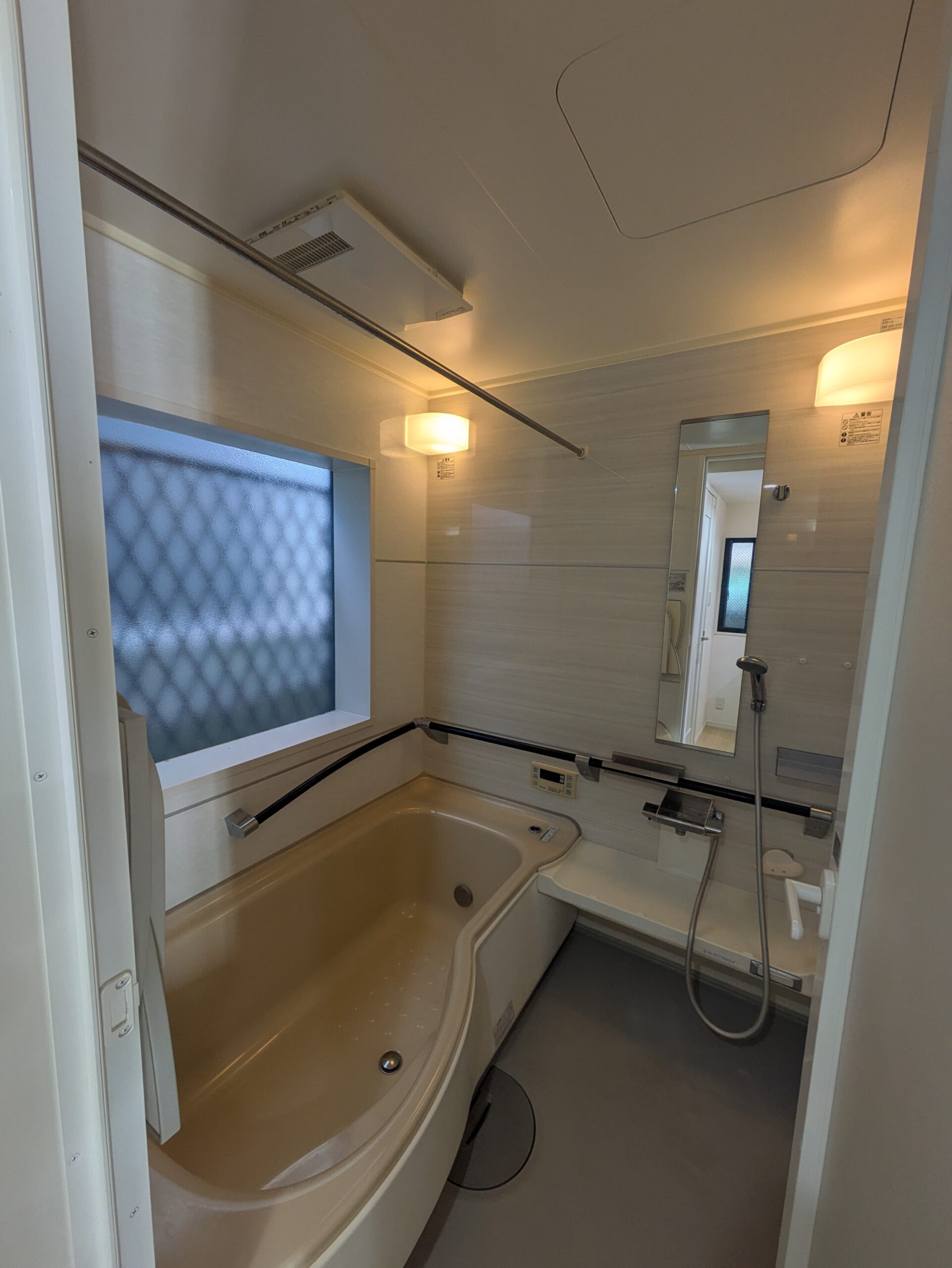 築36年戸建てを二世帯住宅(ZEH)にﾌﾙﾘﾉﾍﾞｰｼｮﾝ